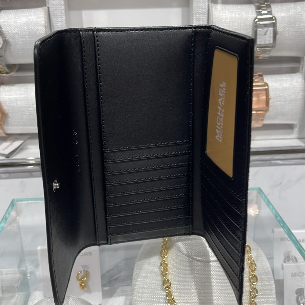 Michael Kors Jet Set Large Logo Trifold Wallet
Optic White Multi 
NWT - Picture 9 of 16
